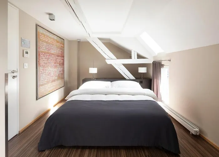 Altstadt Готель