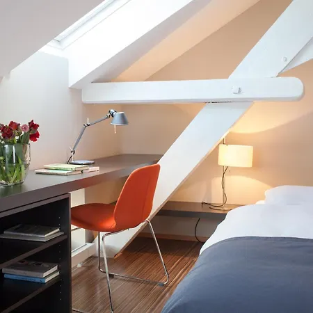 Altstadt מלון 3*